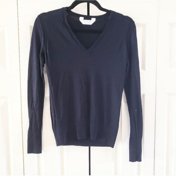 Everlane Women's Navy Blue Fine Knit Wool Lightweight Sweater Size Small - Picture 1 of 3